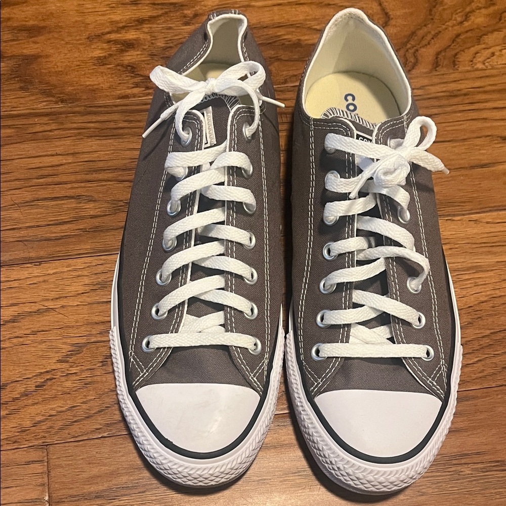 Converse low top Men's Gray Canvas Sneakers with White Accents